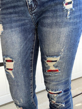 Load image into Gallery viewer, Plaid Patch Skinny Jeans