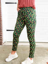 Load image into Gallery viewer, Flower Power Knit Pant